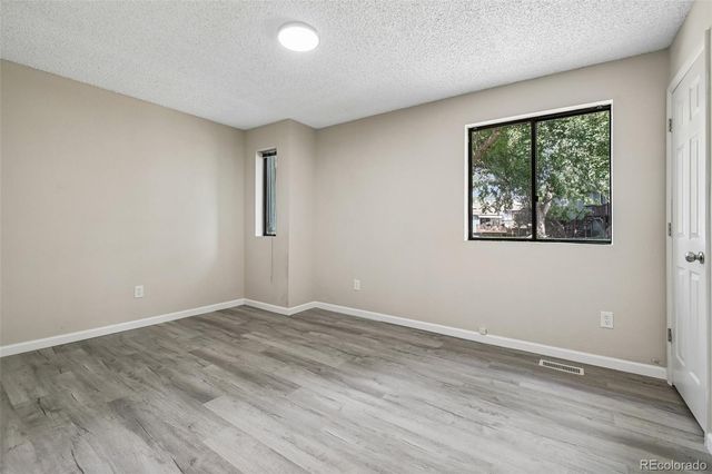 2867 W Rowland Avenue, Littleton, CO 80120