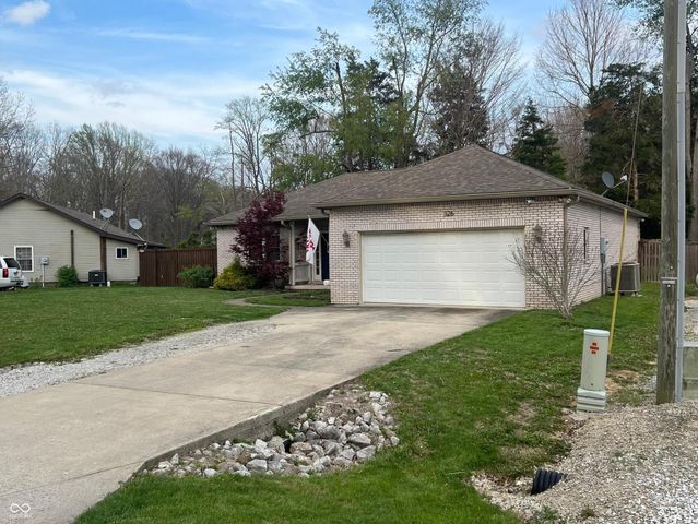 326 Lincoln Hills, Coatesville, IN 46121
