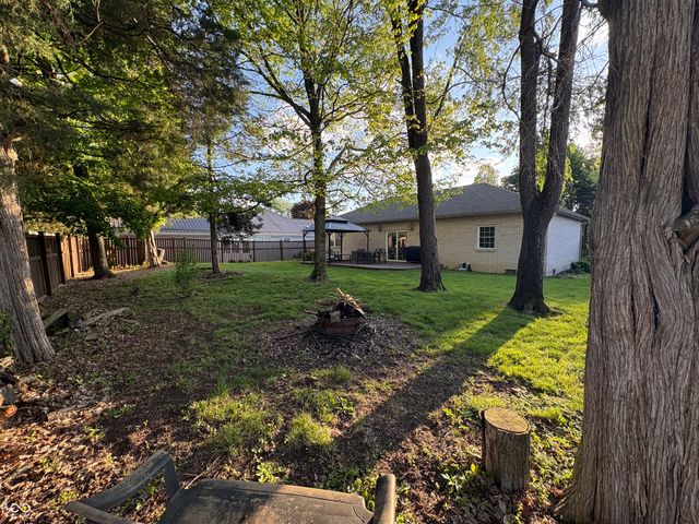 326 Lincoln Hills, Coatesville, IN 46121