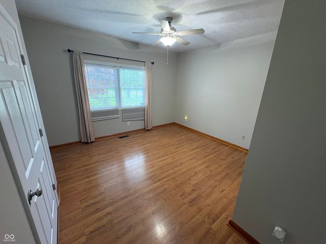 326 Lincoln Hills, Coatesville, IN 46121
