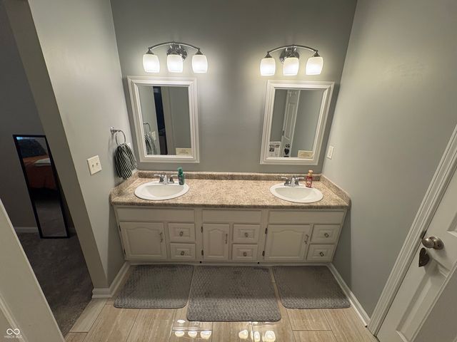 326 Lincoln Hills, Coatesville, IN 46121
