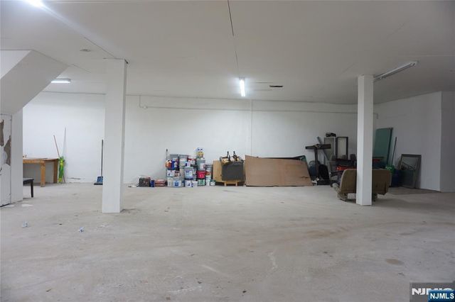 699-701 Frelinghuysen Avenue, Newark, NJ 07114