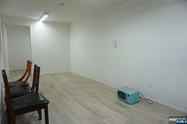 699-701 Frelinghuysen Avenue, Newark, NJ 07114