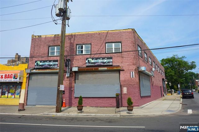 699-701 Frelinghuysen Avenue, Newark, NJ 07114