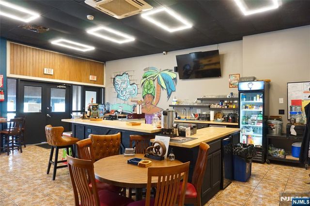 699-701 Frelinghuysen Avenue, Newark, NJ 07114