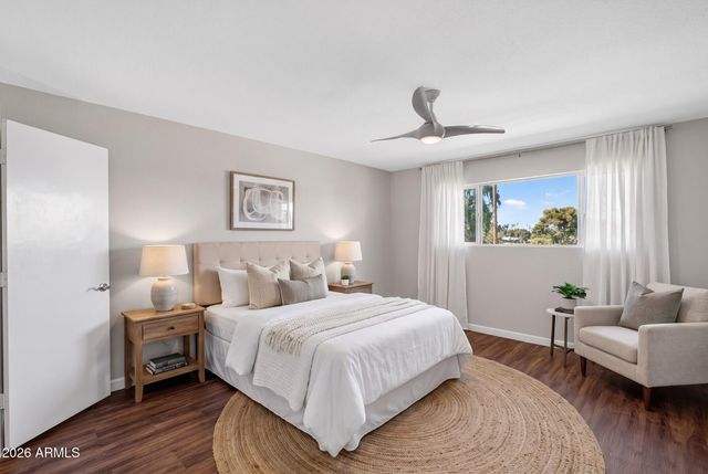 2524 S EL PARADISO Drive 40, Mesa, AZ 85202