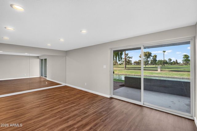 2524 S EL PARADISO Drive 40, Mesa, AZ 85202