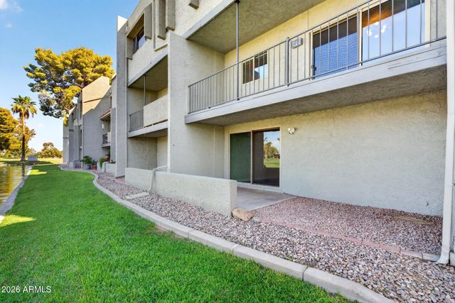 2524 S EL PARADISO Drive 40, Mesa, AZ 85202