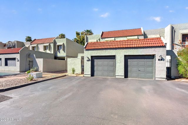 2524 S EL PARADISO Drive 40, Mesa, AZ 85202