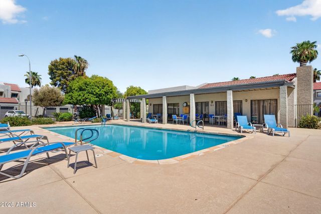 2524 S EL PARADISO Drive 40, Mesa, AZ 85202