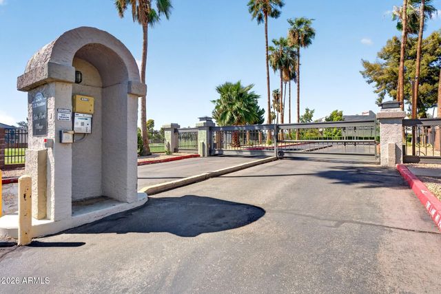 2524 S EL PARADISO Drive 40, Mesa, AZ 85202