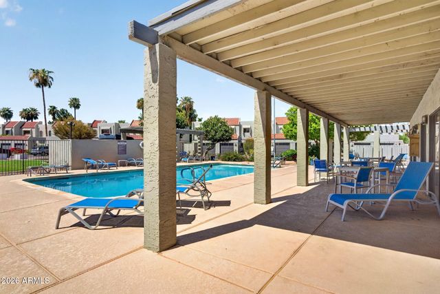 2524 S EL PARADISO Drive 40, Mesa, AZ 85202