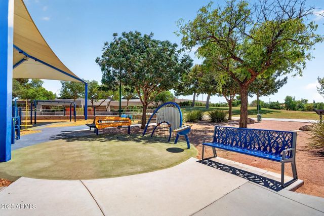 2524 S EL PARADISO Drive 40, Mesa, AZ 85202