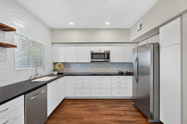 2524 S EL PARADISO Drive 40, Mesa, AZ 85202