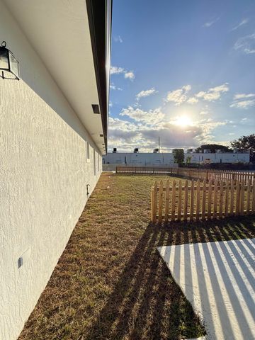 4555 Hairland Drive, West Palm Beach, FL 33415