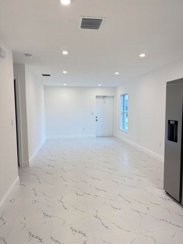 4555 Hairland Drive, West Palm Beach, FL 33415