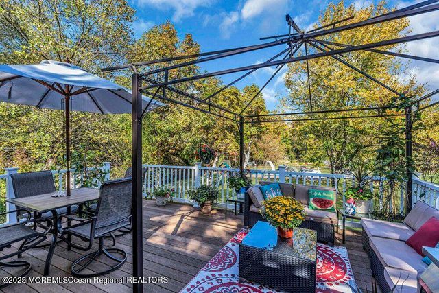 541 Frank Applegate Road, Jackson, NJ 08527