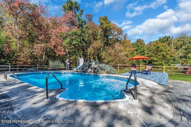 541 Frank Applegate Road, Jackson, NJ 08527