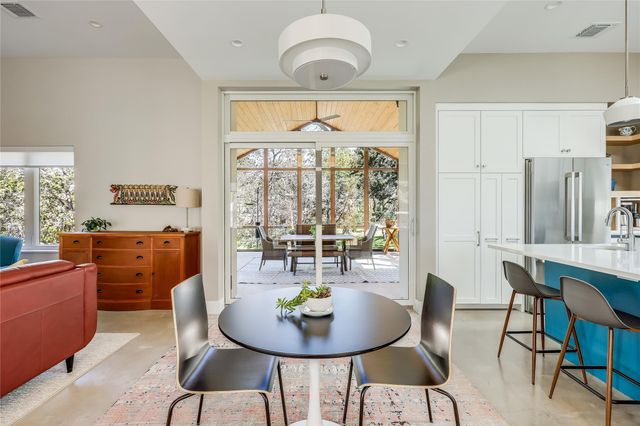 8004 Golden Oaks LN, Austin, TX 78737