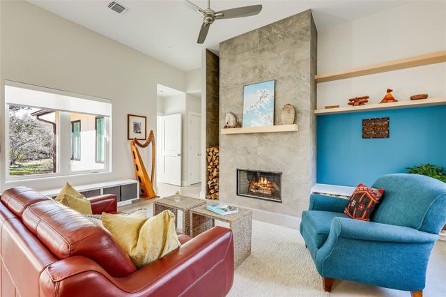 8004 Golden Oaks LN, Austin, TX 78737