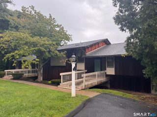 8 Country Squire Drive 8B, Cromwell, CT 06416