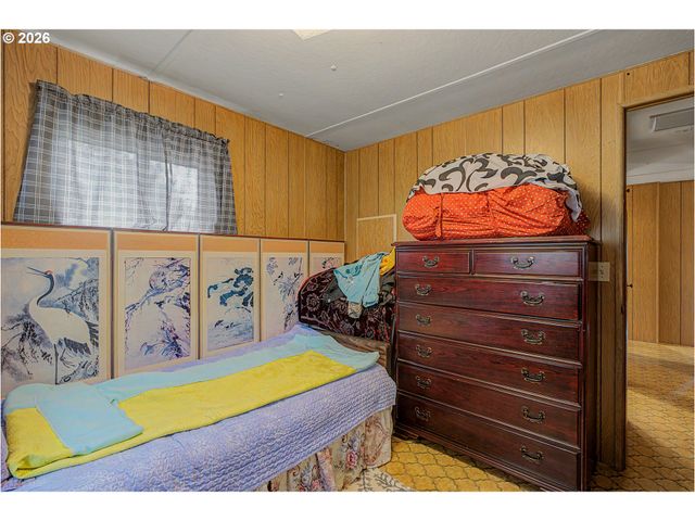 13045 Se STARK St 109, Portland, OR 97233