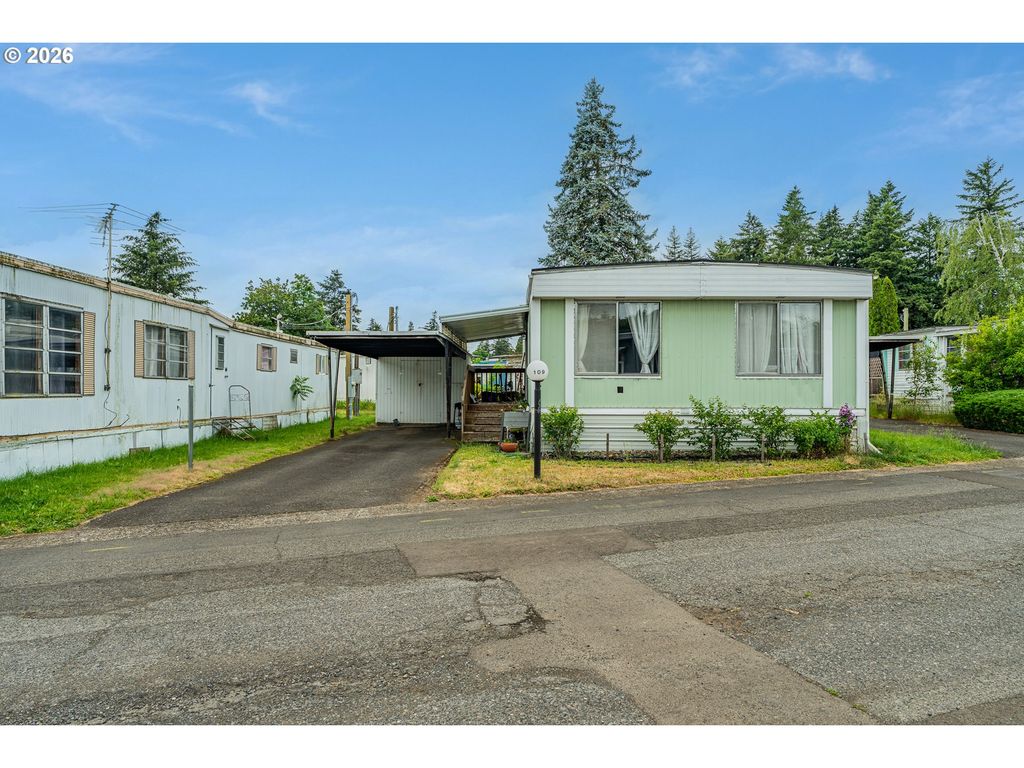 13045 Se STARK St 109, Portland, OR 97233