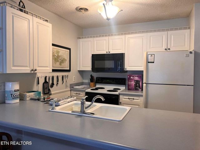 6 Lakeshore Court 105, Crossville, TN 38558