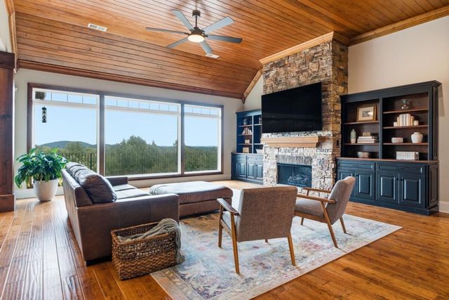 9976 Deer Ridge Drive, Ooltewah, TN 37363
