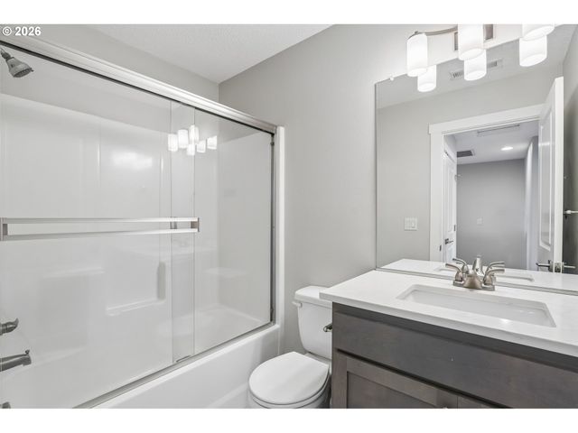 16508 Se 39TH St, Vancouver, WA 98683