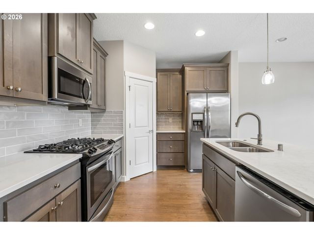 16508 Se 39TH St, Vancouver, WA 98683