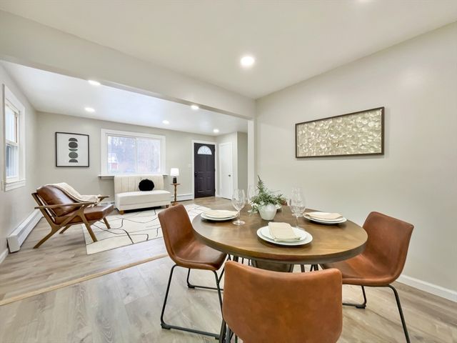 46 Holland Dr, East Longmeadow, MA 01028