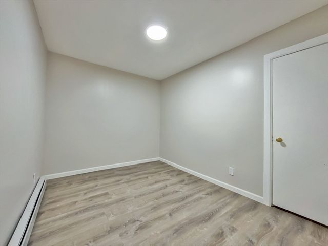 46 Holland Dr, East Longmeadow, MA 01028