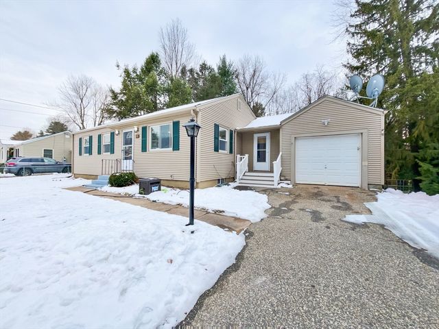 46 Holland Dr, East Longmeadow, MA 01028