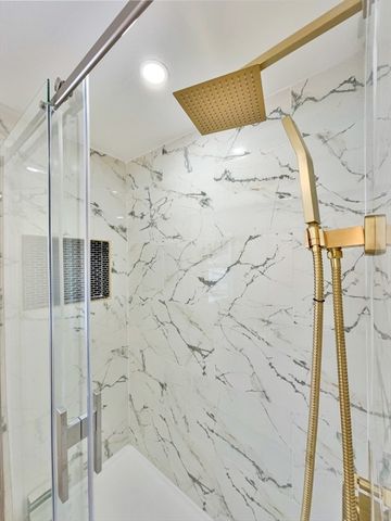 46 Holland Dr, East Longmeadow, MA 01028