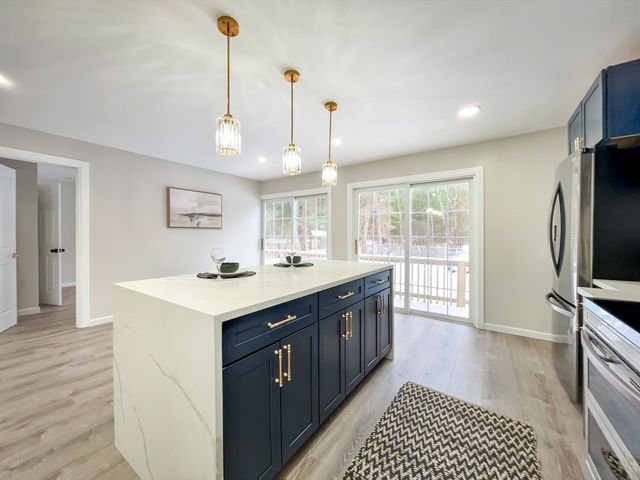 46 Holland Dr, East Longmeadow, MA 01028