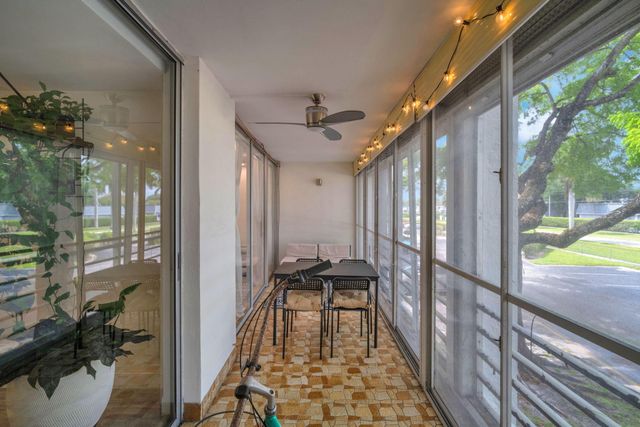6921 Cypress Road Apt B19, Plantation, FL 33317