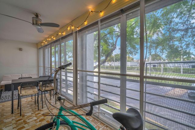 6921 Cypress Road Apt B19, Plantation, FL 33317