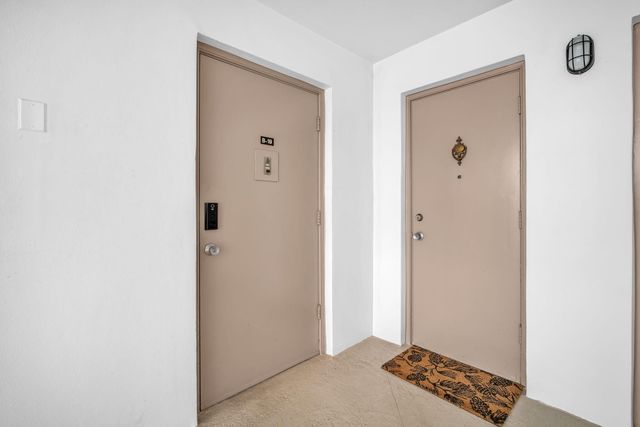 6921 Cypress Road Apt B19, Plantation, FL 33317