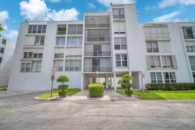 6921 Cypress Road Apt B19, Plantation, FL 33317