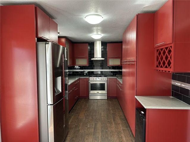 1004 SE 4Th Street, Bentonville, AR 72712