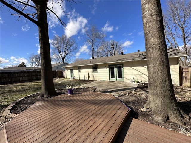 1004 SE 4Th Street, Bentonville, AR 72712