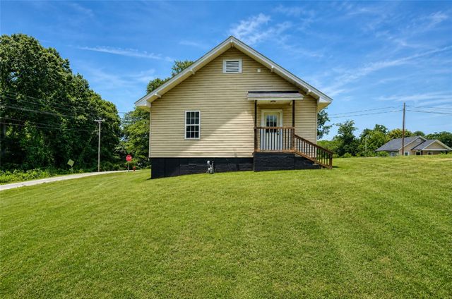 19 Clemson Street, Liberty, SC 29657