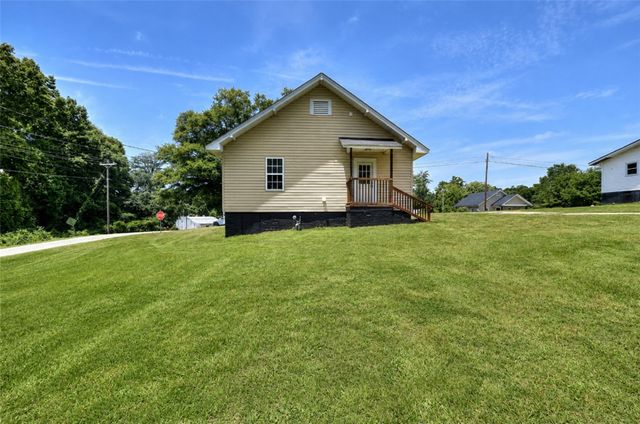 19 Clemson Street, Liberty, SC 29657