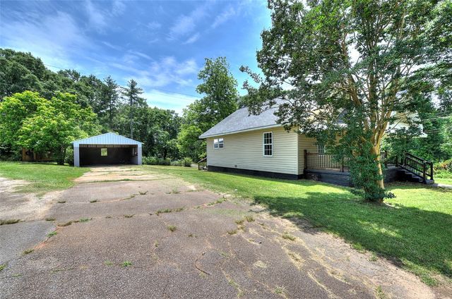 19 Clemson Street, Liberty, SC 29657