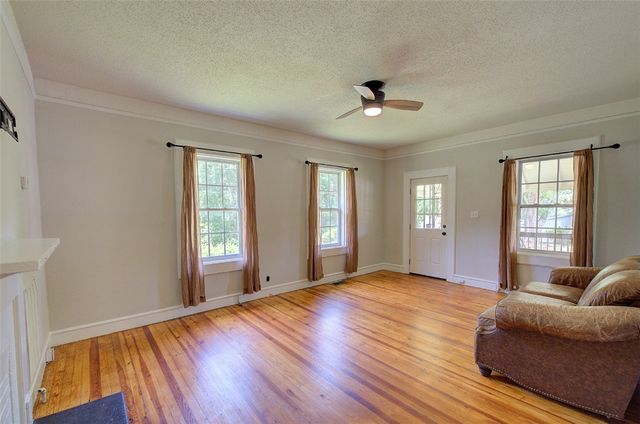 19 Clemson Street, Liberty, SC 29657