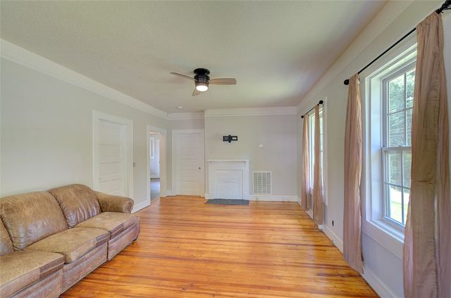 19 Clemson Street, Liberty, SC 29657