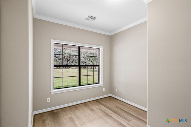 2018 County Road 125, Edna, TX 77957