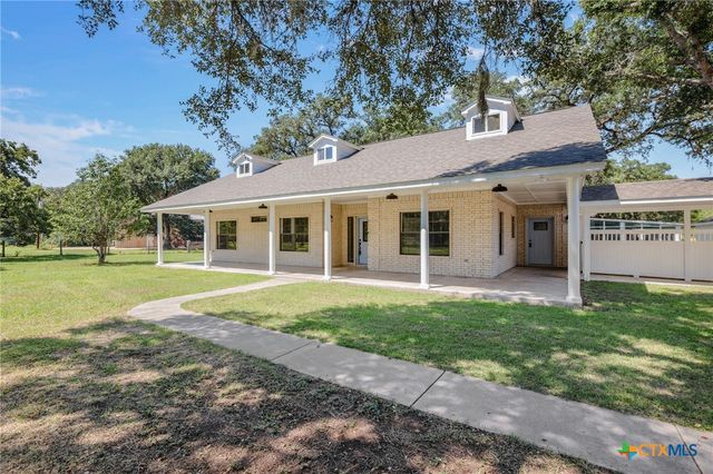 2018 County Road 125, Edna, TX 77957