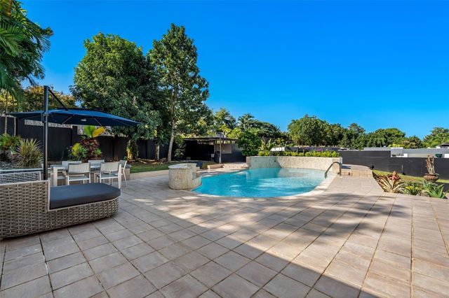 3 GARDEN HILLS ESTATES 12, Guaynabo, PR 00966